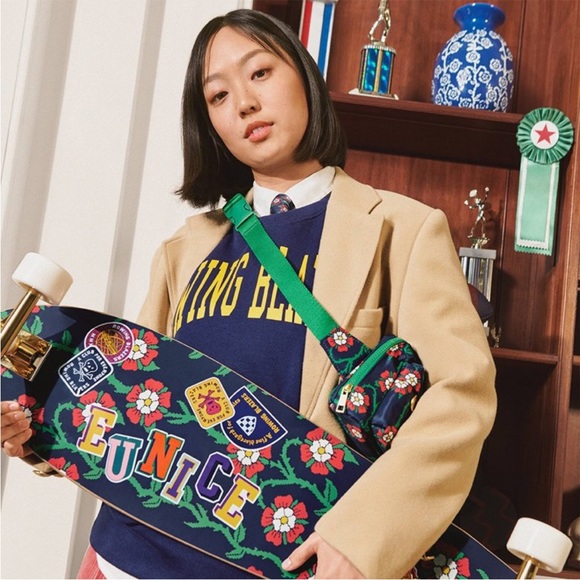 ✨NWT Target x Rowing Blazers Crewneck Sweatshirt - Picture 2 of 10